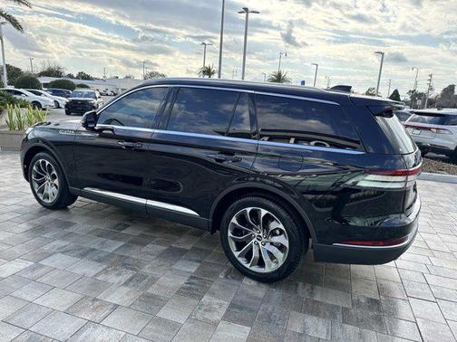 2025 Lincoln Aviator Premiere