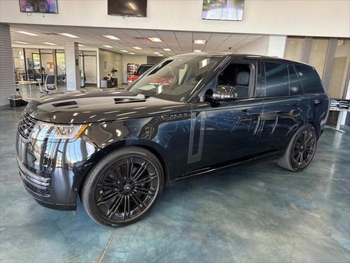 2025 Land Rover Range Rover P530 SE
