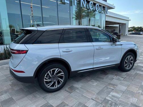 2025 Lincoln Corsair Premiere