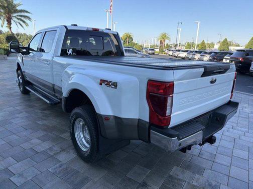 White 2022 Ford F-350 Lariat