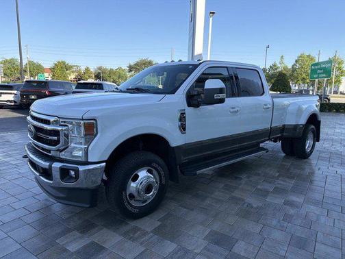 White 2022 Ford F-350 Lariat
