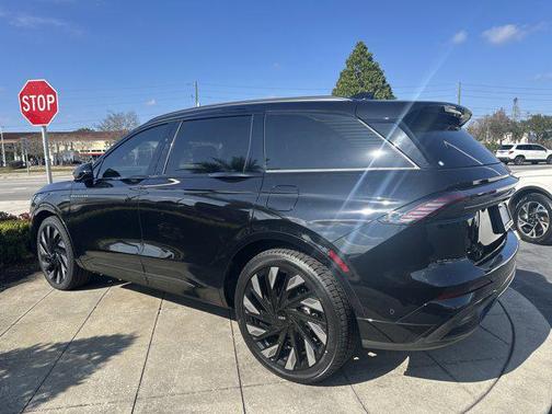 2024 Lincoln Nautilus Reserve