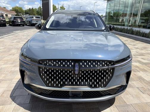 WHISPER BLUE MET CC 2026 Lincoln Nautilus Reserve