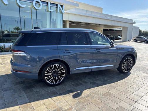 2025 Lincoln Aviator Black Label AWD