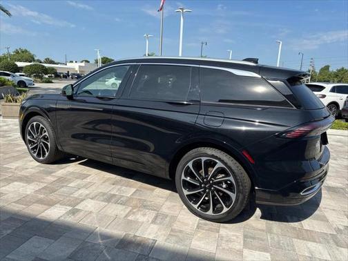 2025 Lincoln Nautilus Black Label