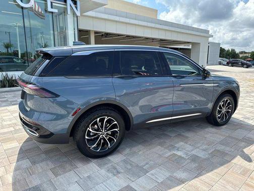 2025 Lincoln Nautilus Premiere