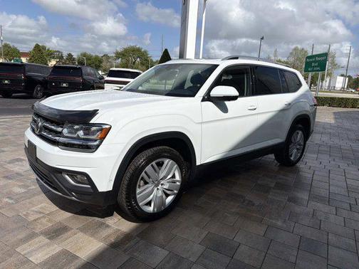 2018 Volkswagen Atlas 3.6L SEL Premium