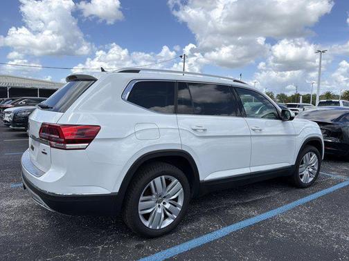 2018 Volkswagen Atlas 3.6L SEL Premium