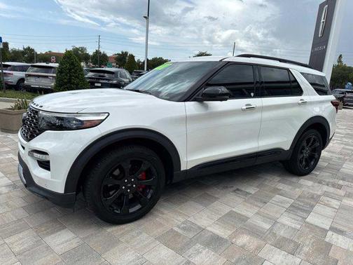 2022 Ford Explorer ST
