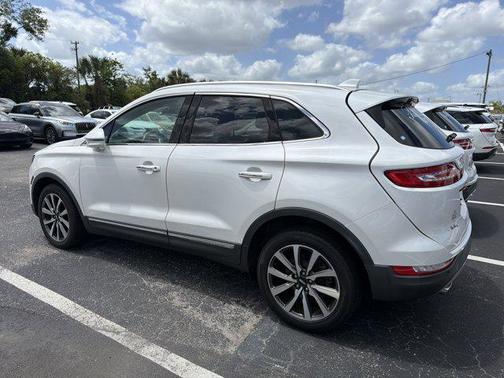 White Platinum Metallic Tri-Coat 2019 Lincoln MKC Reserve