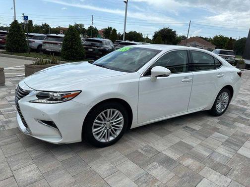 2017 Lexus ES 350 Base