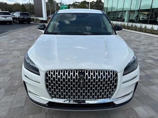 2025 Lincoln Corsair Premiere