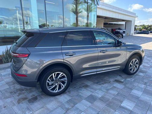 2025 Lincoln Corsair Premiere