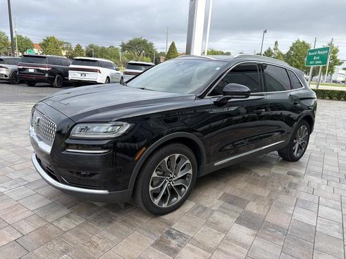 INFINITE BLACK MET CC 2023 Lincoln Nautilus Reserve