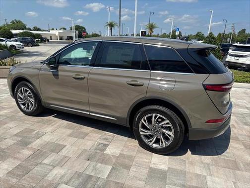 2025 Lincoln Corsair Premiere