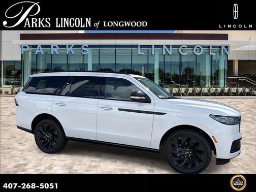 PRISTINE WHITE METALLIC 3C 2026 Lincoln Navigator Reserve