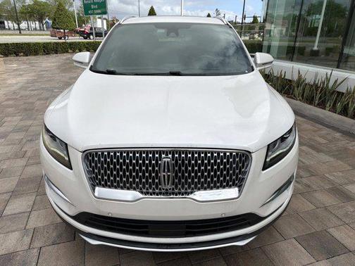 White Platinum Metallic Tri-Coat 2019 Lincoln MKC Reserve