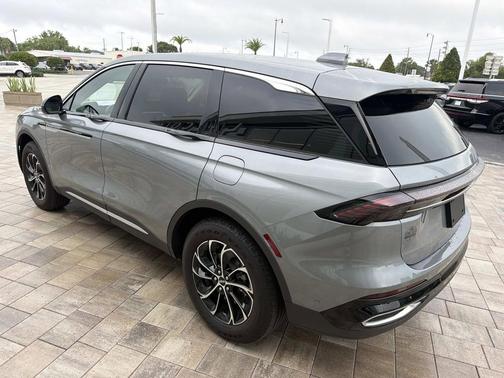 LUSTROUS GRAY METALLIC 2024 Lincoln Nautilus Premiere