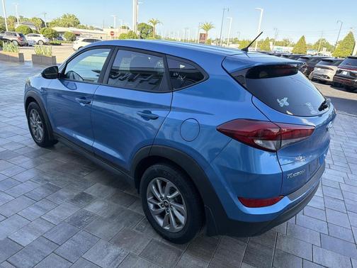 Caribbean Blue 2018 Hyundai TUCSON SE