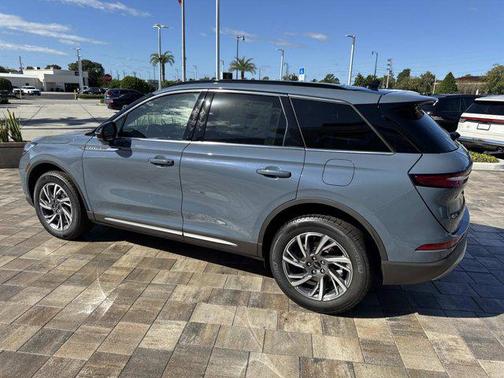 2026 Lincoln Corsair Premiere