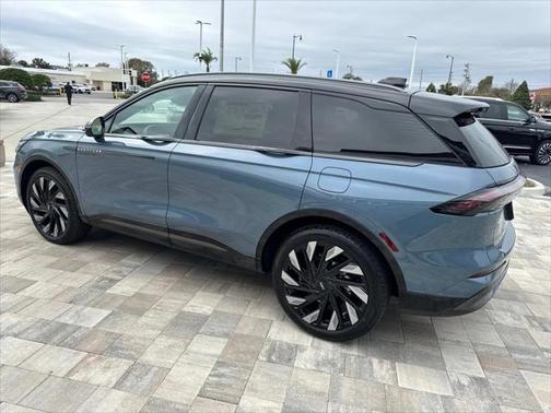 2025 Lincoln Nautilus Reserve