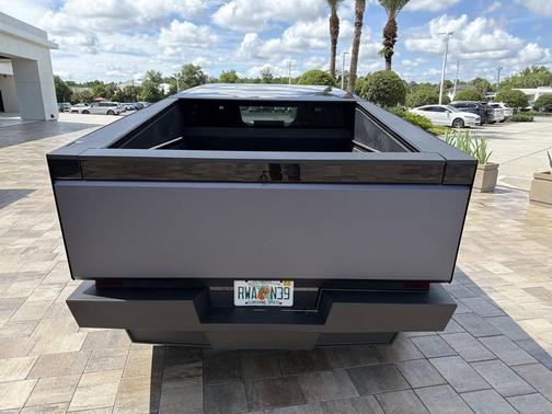Stainless Steel 2024 Tesla Cybertruck Cyberbeast