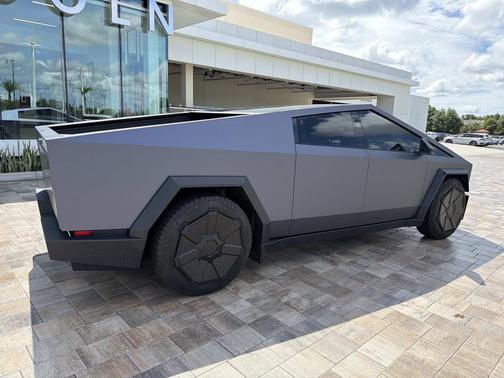 Stainless Steel 2024 Tesla Cybertruck Cyberbeast