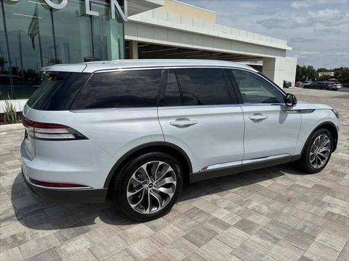 2025 Lincoln Aviator Premiere