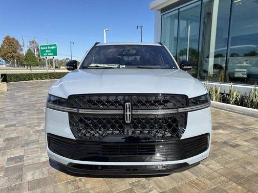 2025 Lincoln Navigator Reserve