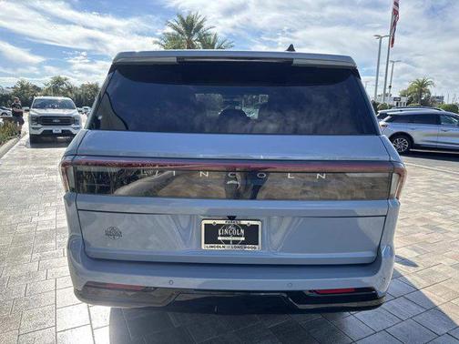 2025 Lincoln Navigator Reserve