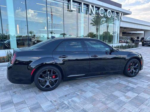 2020 Chrysler 300 Touring