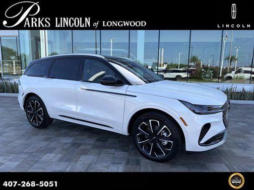 White Platinum Metallic Tri-Coat 2026 Lincoln Nautilus Reserve