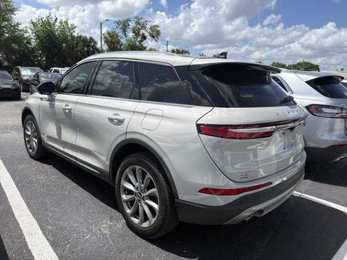 Ceramic Pearl Metallic Tri-Coat 2022 Lincoln Corsair Standard