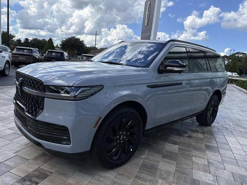 2025 Lincoln Navigator Reserve