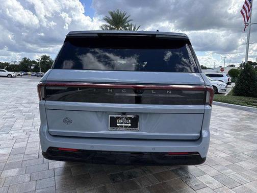 2025 Lincoln Navigator Reserve