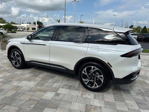 2025 Lincoln Nautilus Premiere