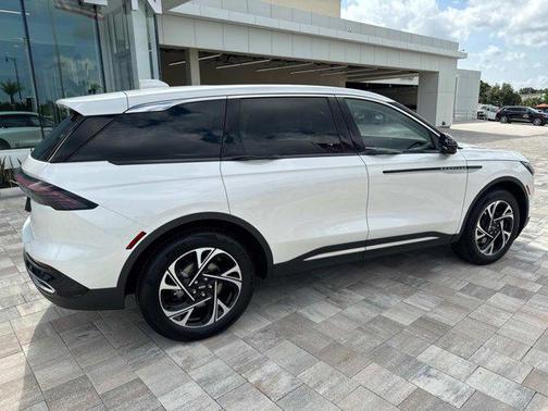 2025 Lincoln Nautilus Premiere