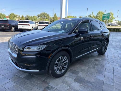 INFINITE BLACK MET CC 2022 Lincoln Nautilus Standard