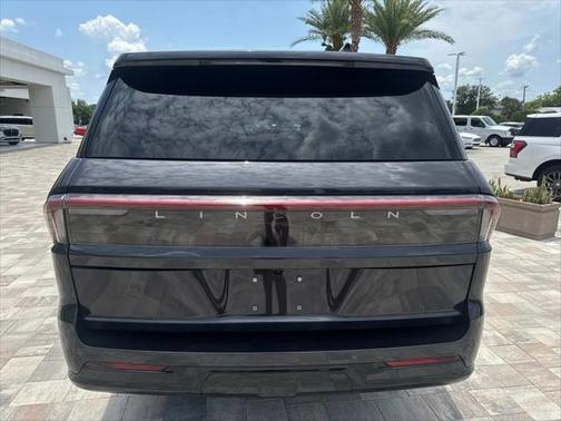 2025 Lincoln Navigator Reserve