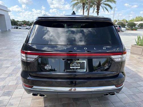 Infinite Black Metallic Clearcoat 2026 Lincoln Aviator Reserve AWD