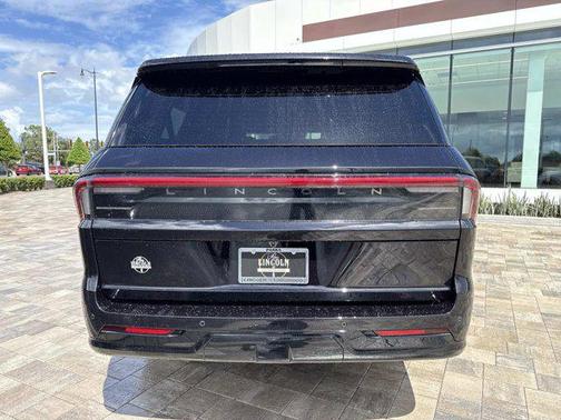 2025 Lincoln Navigator Reserve