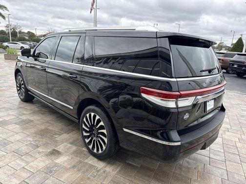 2022 Lincoln Navigator Black Label