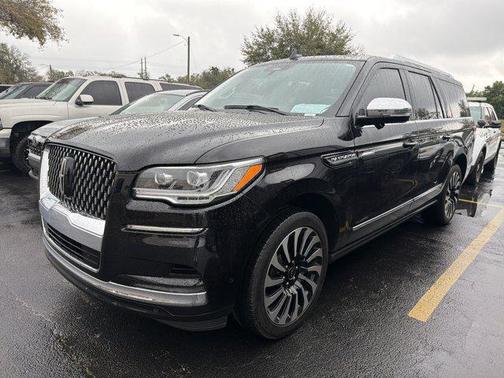2022 Lincoln Navigator Black Label
