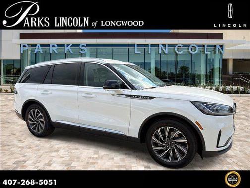 Pristine White Metallic Tri-Coat 2026 Lincoln Aviator Premiere