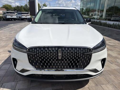 PRISTINE WHITE MET 3C 2026 Lincoln Aviator Premiere