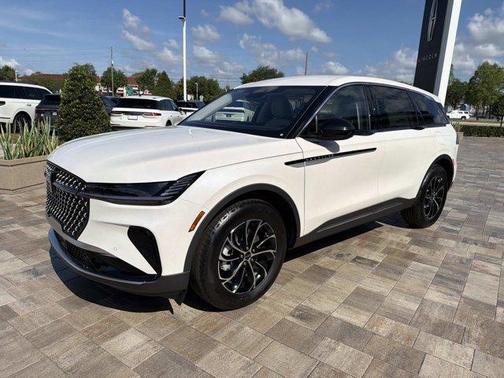 WHITE PLATINUM MET 3C 2026 Lincoln Nautilus Premiere