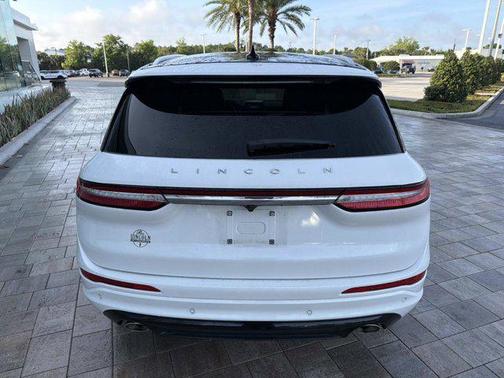 Pristine White Metallic Tri-Coat 2022 Lincoln Corsair Grand Touring