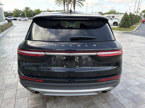 Infinite Black Metallic Clearcoat 2022 Lincoln Corsair Standard