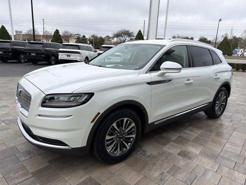 2023 Lincoln Nautilus Standard