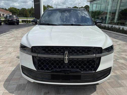 2025 Lincoln Navigator Black Label